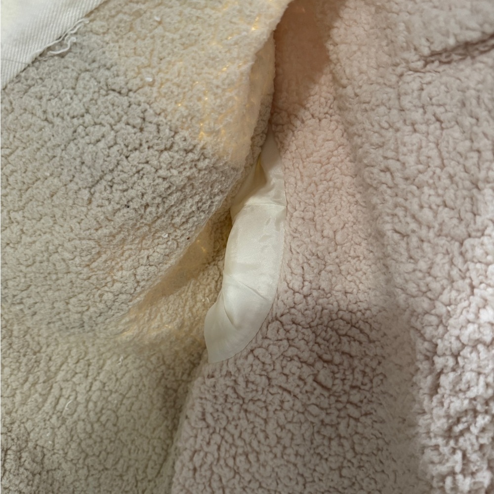 Stoosh white denim jacket w faux sherpa lining and pockets new - Picture 6 of 7